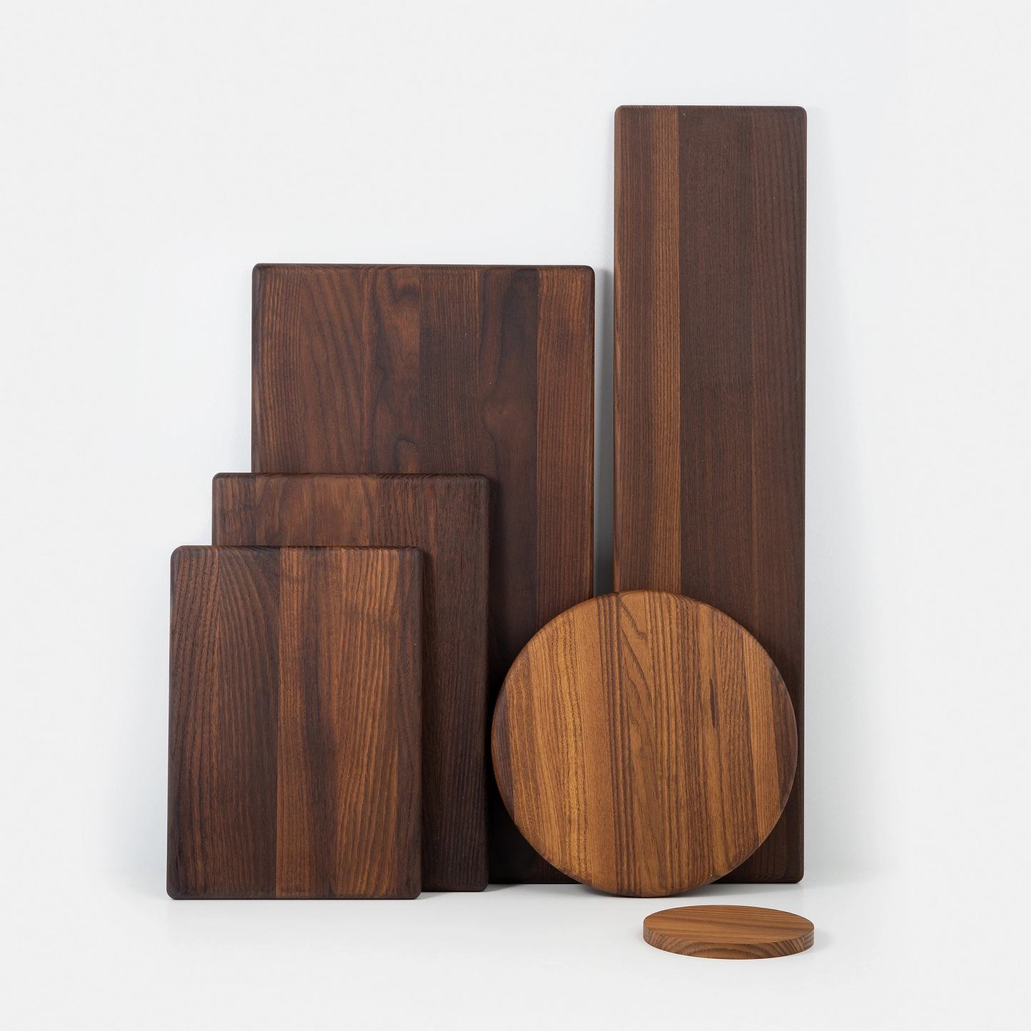 Planche à découper frêne thermo-traité 25×18cm – Design contemporain, fromages & apéro