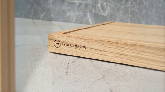 Planche à découper chêne massif grand format 40×30cm – Bords chanfréinés, cire alimentaire